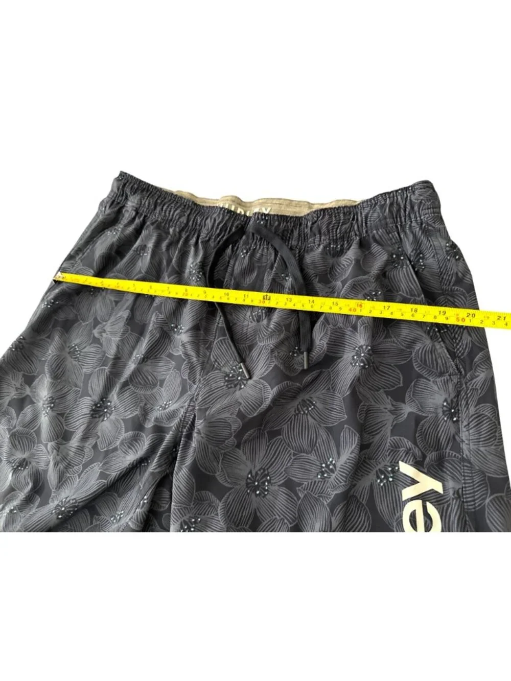 Hurley Mens XXL Black Floral Swim Shorts With Elastic Waist & Drawstring - Picture 4 of 6